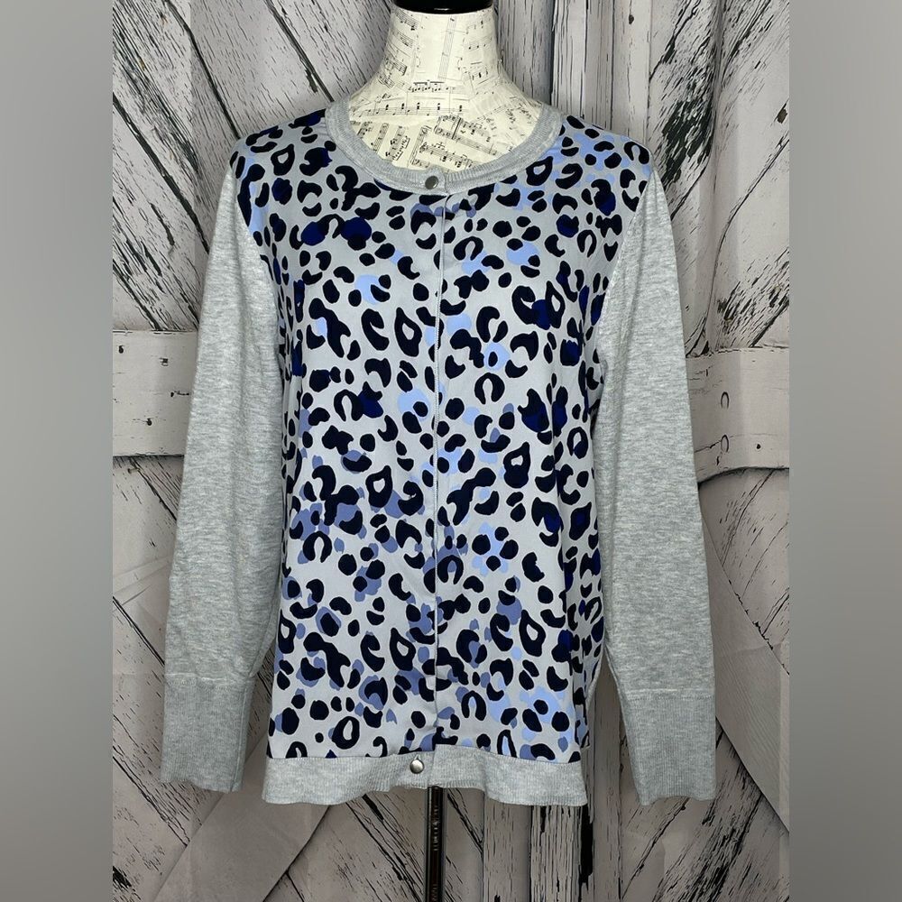 Chico’s Knit Button Front Leopard Print Cardigan Sweater Gray Large NWT